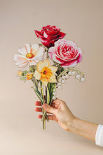 Заредете изображение във визуализатора на галерията – Дървено цвете | Червена Роза