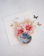 Заредете изображение във визуализатора на галерията – Дървена картичка | Лилиуми