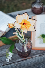 Заредете изображение във визуализатора на галерията – Дървено цвете | Нарцис