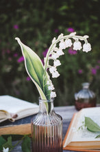 Заредете изображение във визуализатора на галерията – Дървено цвете | Момина Сълза