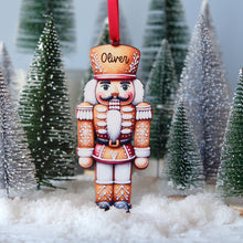 Заредете изображение във визуализатора на галерията – Дървен Лешникотрошач с Име