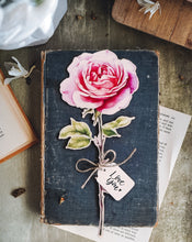 Заредете изображение във визуализатора на галерията – Дървено цвете | Роза