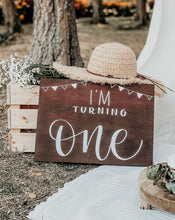 Заредете изображение във визуализатора на галерията – Дървена Табела за Рожден Ден