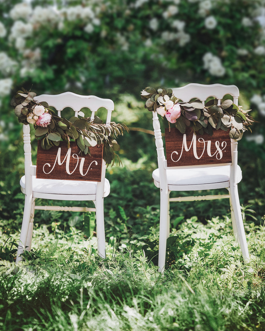 Комплект Табелки за Столовете на Младоженците